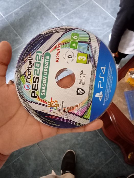 PS 4 bom está aseito troca