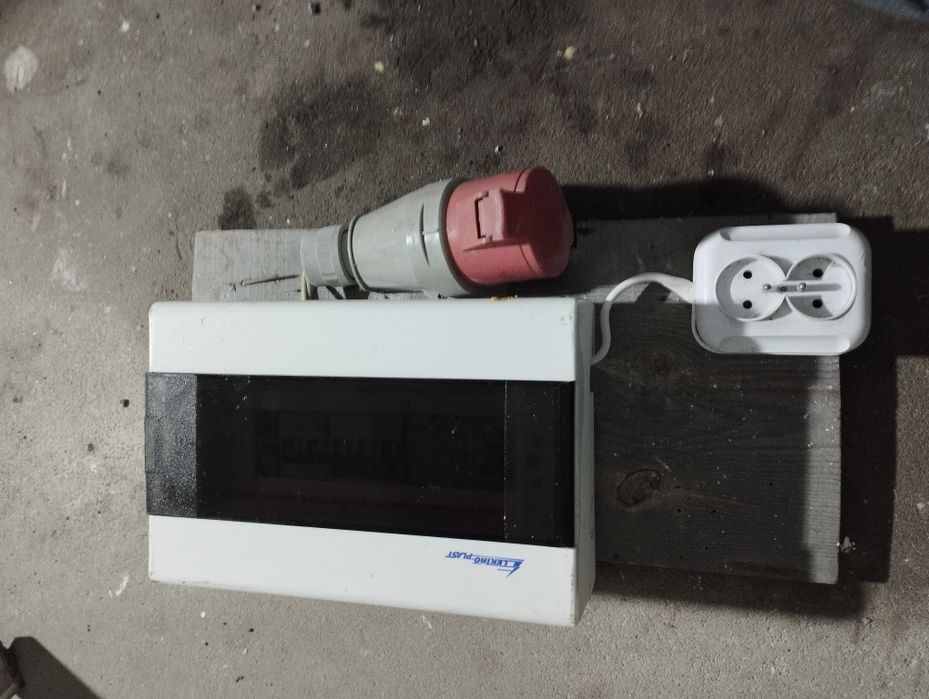Rozdzielnia elektryczna ,budowlana 230/400 V