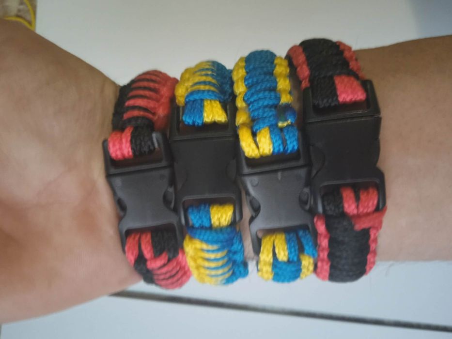 Продам браслети з паракорду