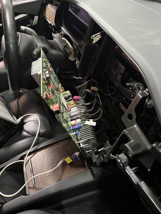Tesla 3/S/X/Y прошивка, відновлення Ключ карт, SRS crash, Vcfront