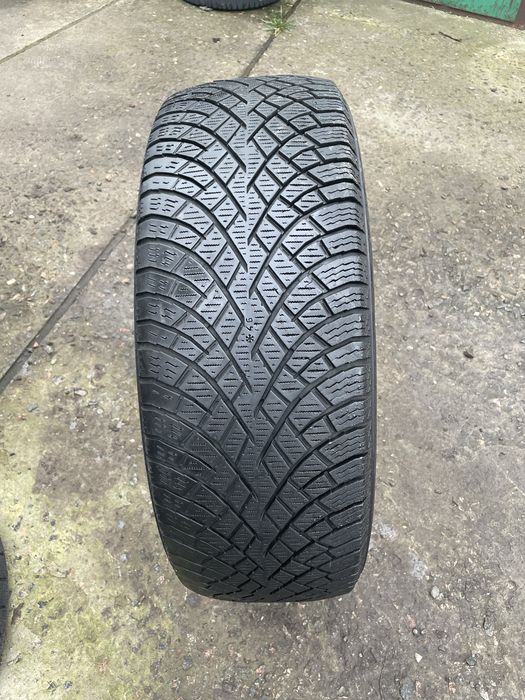 235/60/18 nokian hakkapeliitta r5