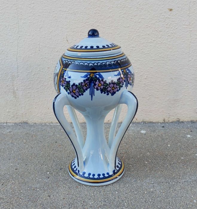 Pote "Caravela Portuguesa" em faiança Outeiro Águeda