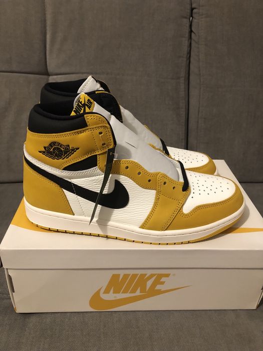 Jordan 1 retro high OG yellow orche