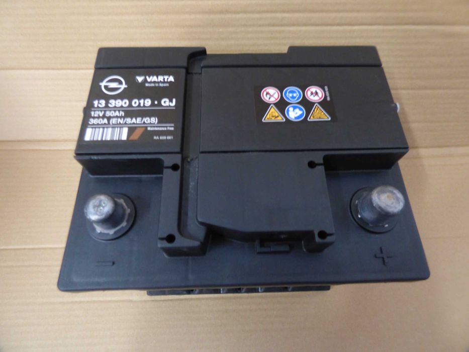 Akumulator oryginalny OPEL (VARTA) 12V 50Ah 360A - Używany