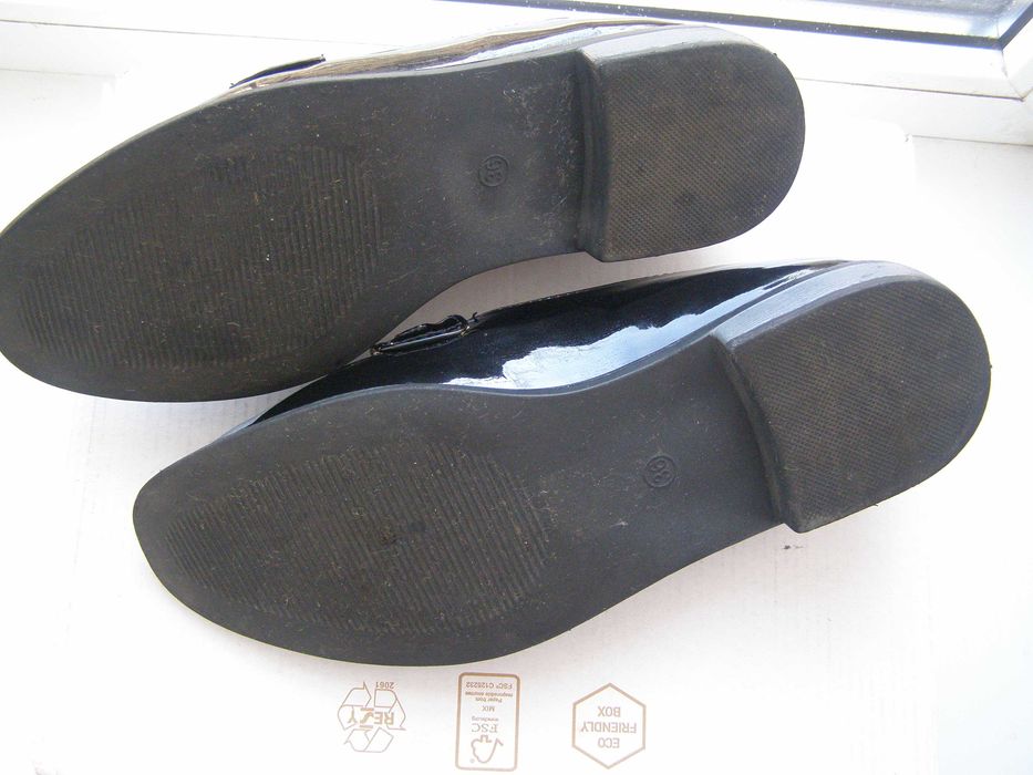 Лаковые туфли лоферы mulanka