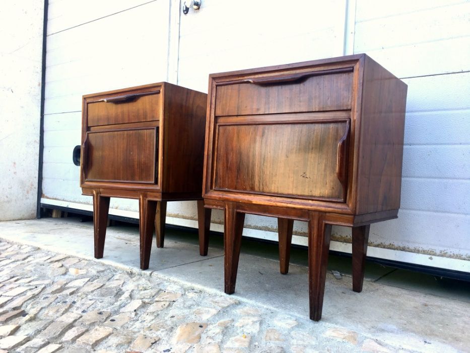 Mesa olaio vintage 43.5comp X 34prof X 60alt.