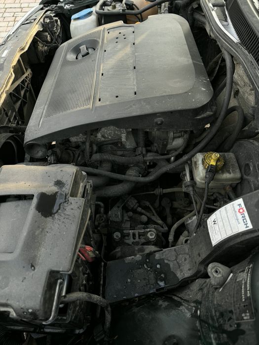 Продам Volkswagen Golf 1.6 2000р