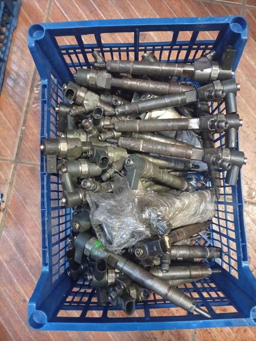 продам форсунки до різних типів авто