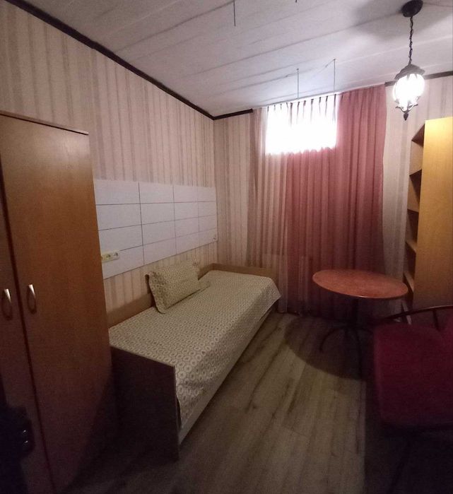 Науки, без хозяев комната, евроремонт, метро Демеевская Голосеевский