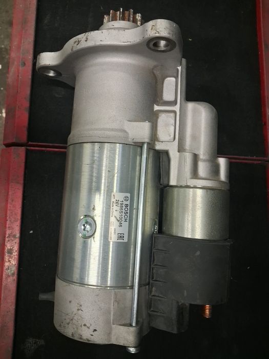 Rozrusznik Bosch 24 V DAF
