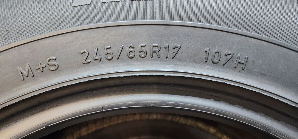 245.65.17 Goodyear Wrangler 2шт