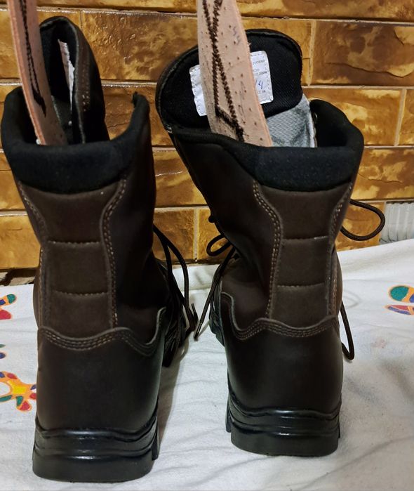 Берци шкіряні (легкі на нозі) з балістичними вставками