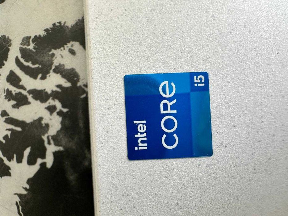 Lenovo IdeaCentre AIO 3-24ITL6