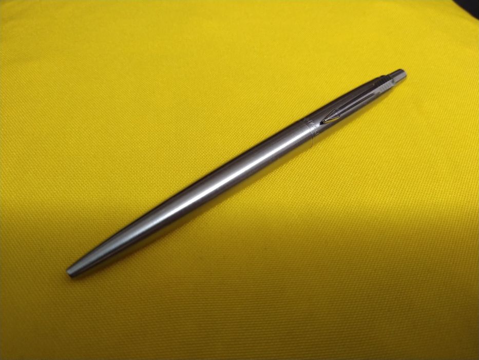 Caneta Parker aço inox escola escritório gabinete quarto casa vivenda.