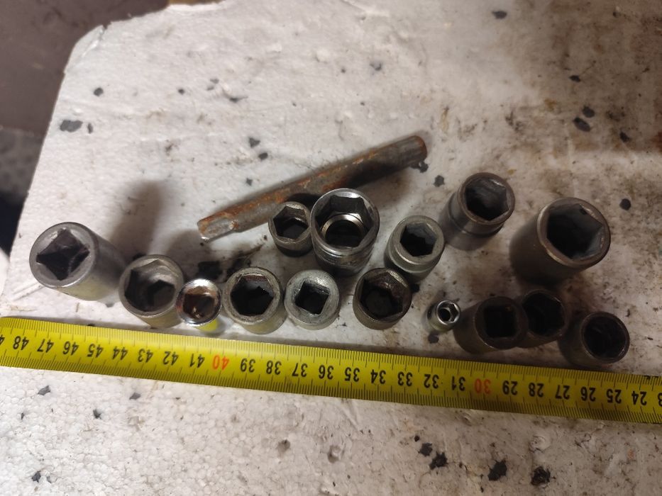 Zestaw nasadek 1/2" i 3/8" – 15 szt.
