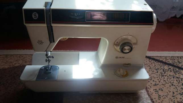 Швейна машина singer 1425
