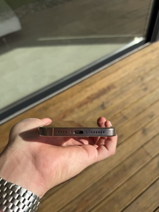 iPhone 16 Pro Max  256 Gb – Desert Titanium