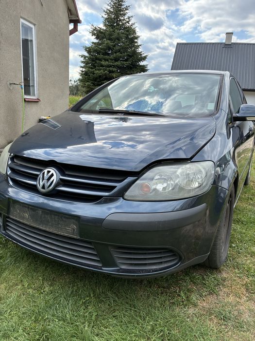 Zderzak przod VW Golf plus 06r kpl z grilem