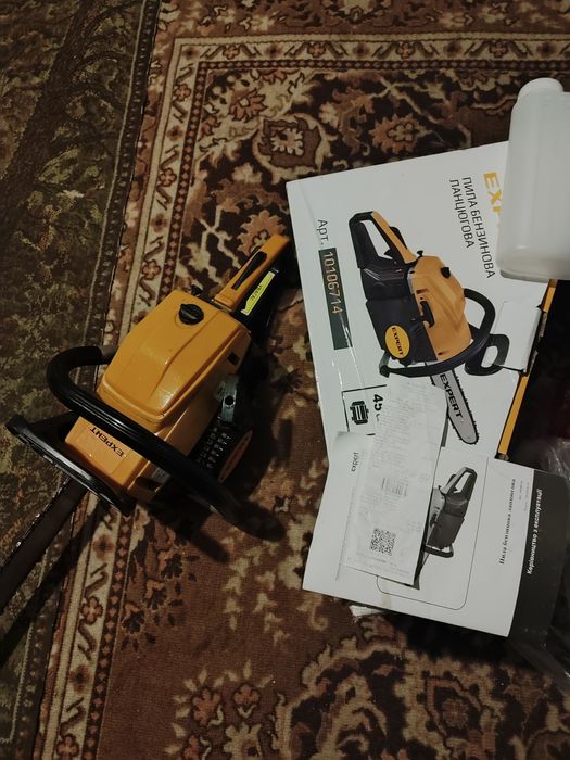 Продам пилу на гарантии