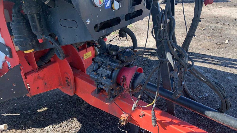 Обприскувач KUHN LEXIS 3000 штанга 28м