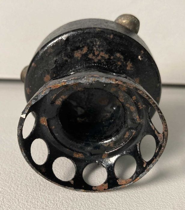 Cinzeiro de Metal Decorativo