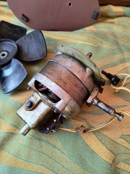 Асинхронний двигун з вентилятора 55 W, 220V