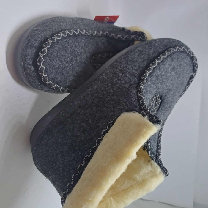Nowe pantofle bambosze roz 39