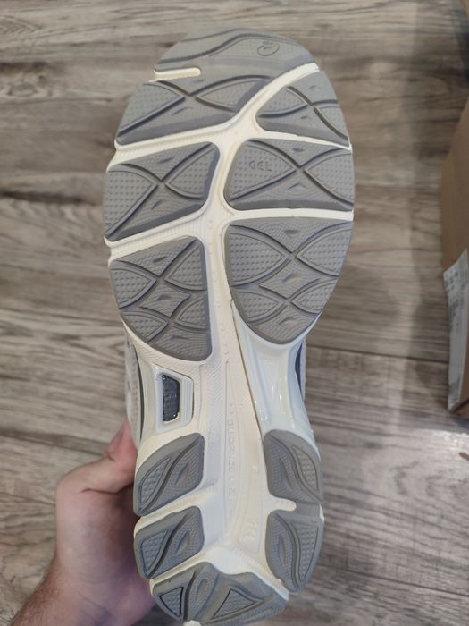 Asics Gel NYC Bege