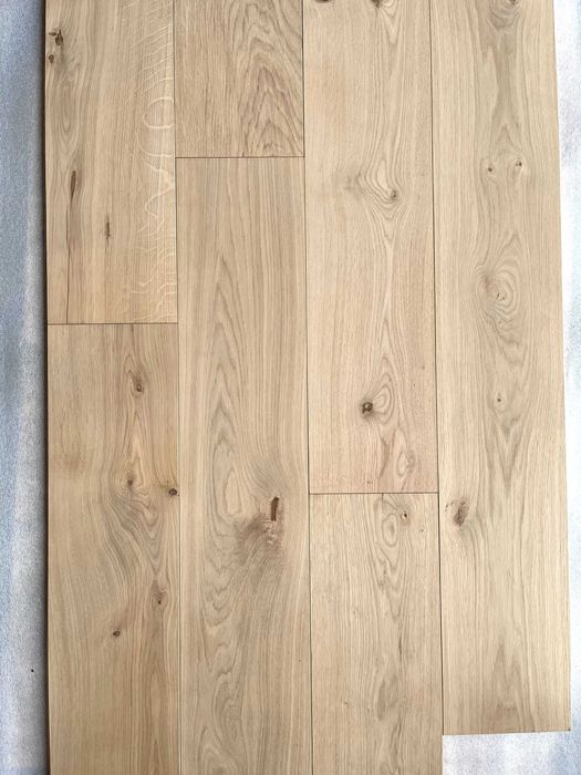 Deski podłogowe dębowe lite dąb – produkcja i montaż, dostępne od ręki