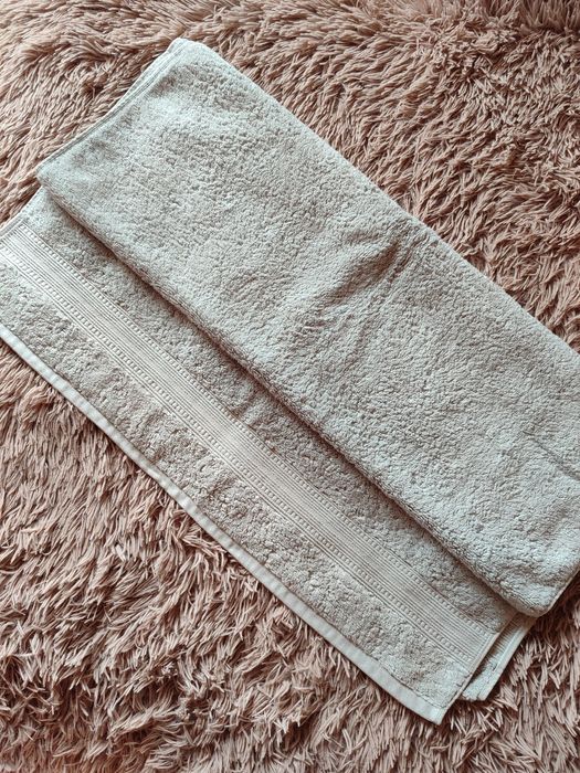 Великий банний рушник преміум якості Charisma