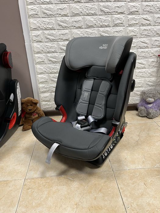 Автокрісло Britax Romer Advansafix IV R Група 1/2/3 (9-36кг)