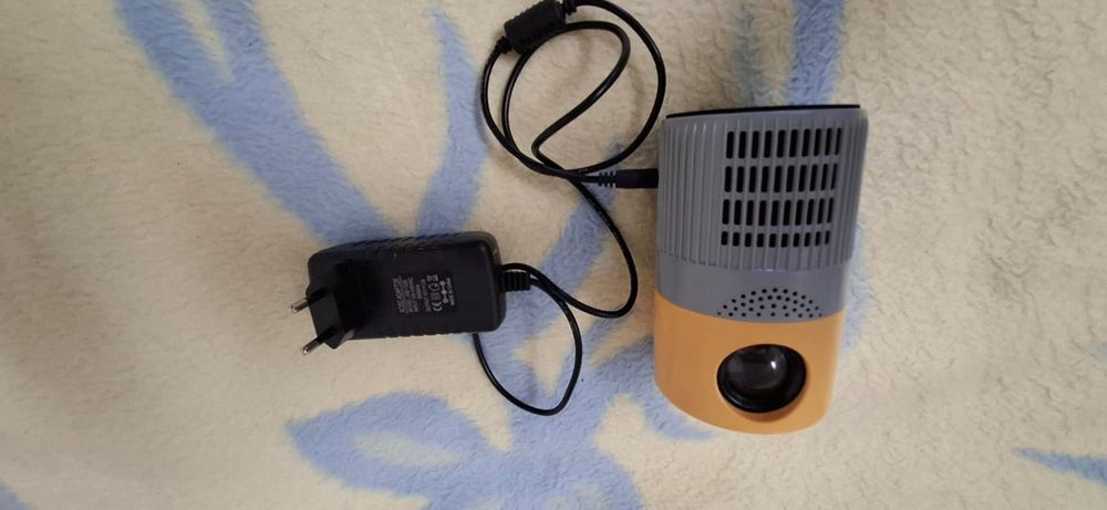 Mini projetor 3000 luméns, 1080p portatil