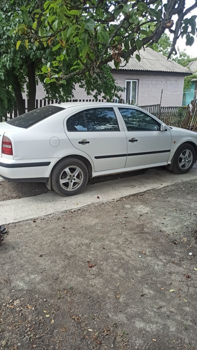 Продам шкода октавія тур