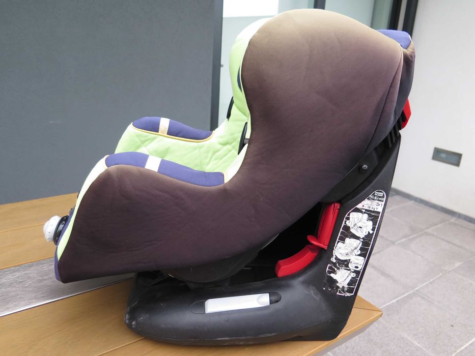 Cadeira proteção até 18 kg Bebe Confort ISÉOS TT