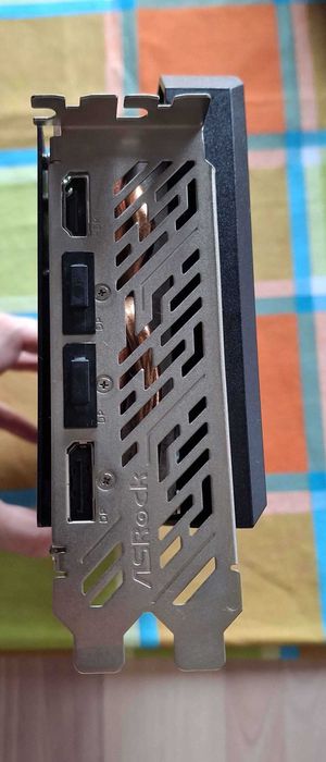 Asrock Radeon RX 7700 XT 12gb