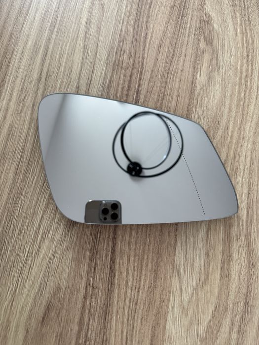 Wkład lusterka prawego - BMW F30