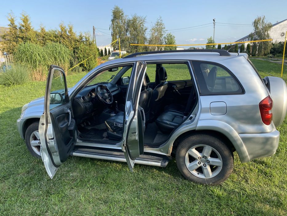 Toyota RAV4 Toyota RAV 4 II / 2003 / 2.0 (D-4D) / 116 KM (85 kW) / 4x4 /Szyberdach