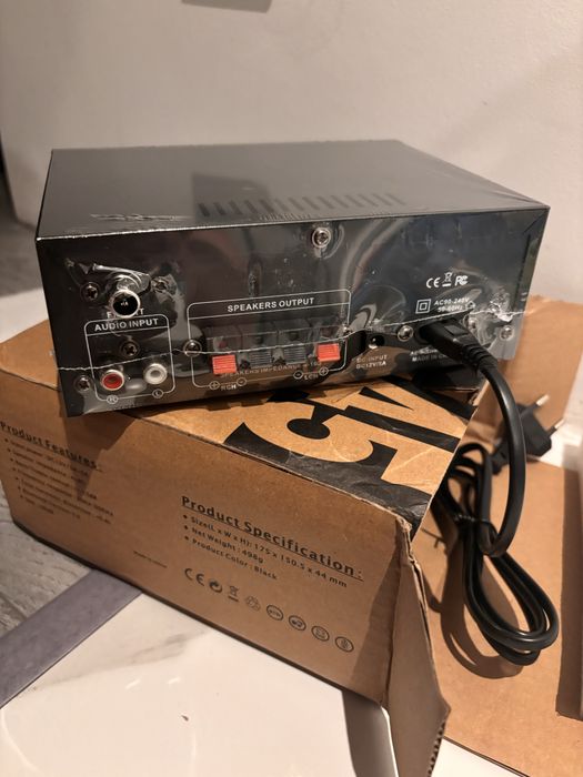 Amplituner odtwarzacz  muzyczny