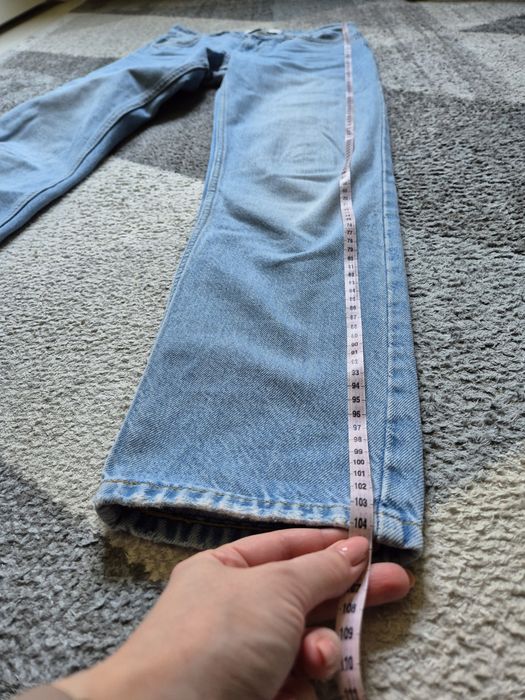 Niebieskie jeansy damskie typu straight rozmiar 36 marki H&M