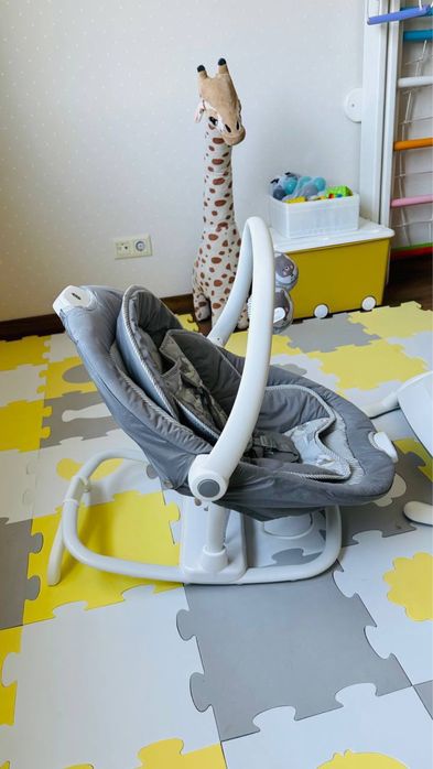 Заколисуючий центр Joie Sansa 2 in 1