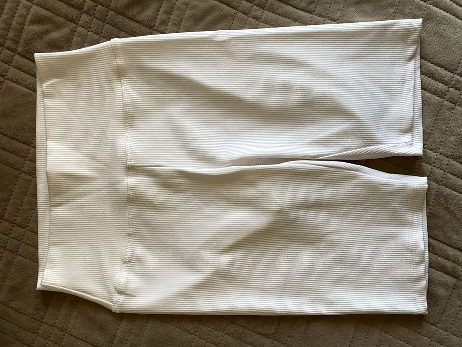 Білі велосипедки для спорту