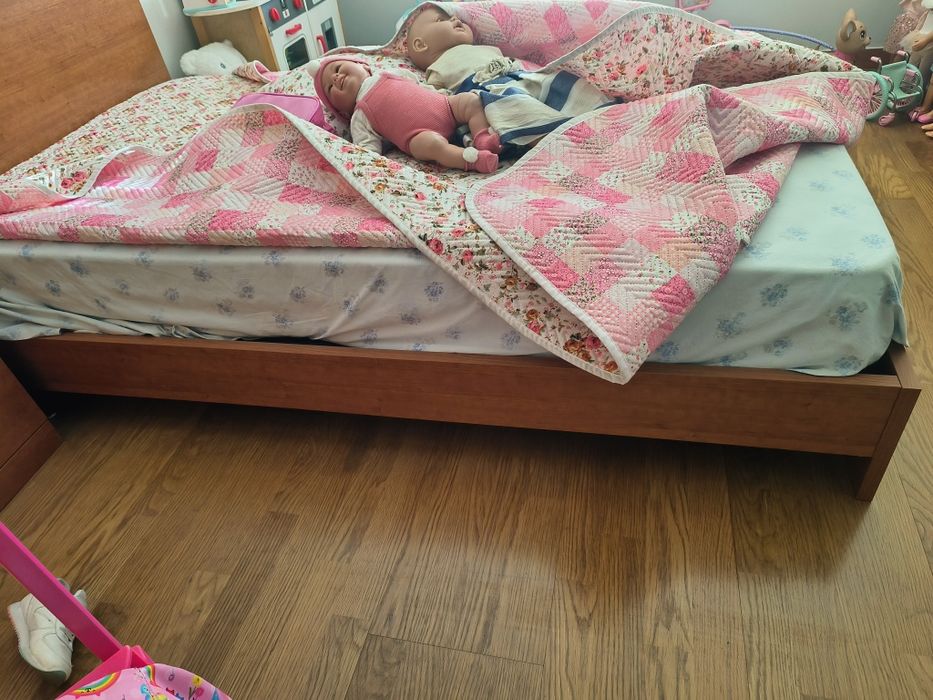 Cama de solteiro como nova