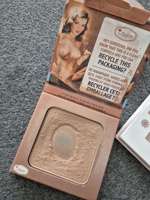 Zestaw bronzer i rozświetlacze douglas,The balm i rimmel
