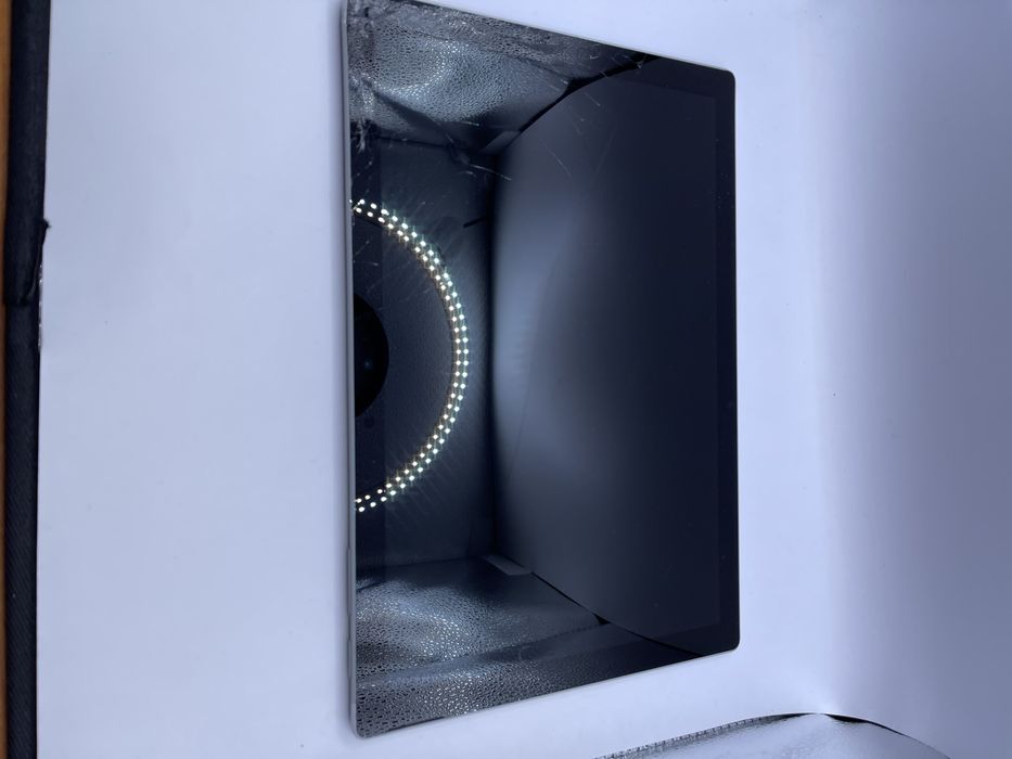 Планшет Microsoft Surface Pro 13