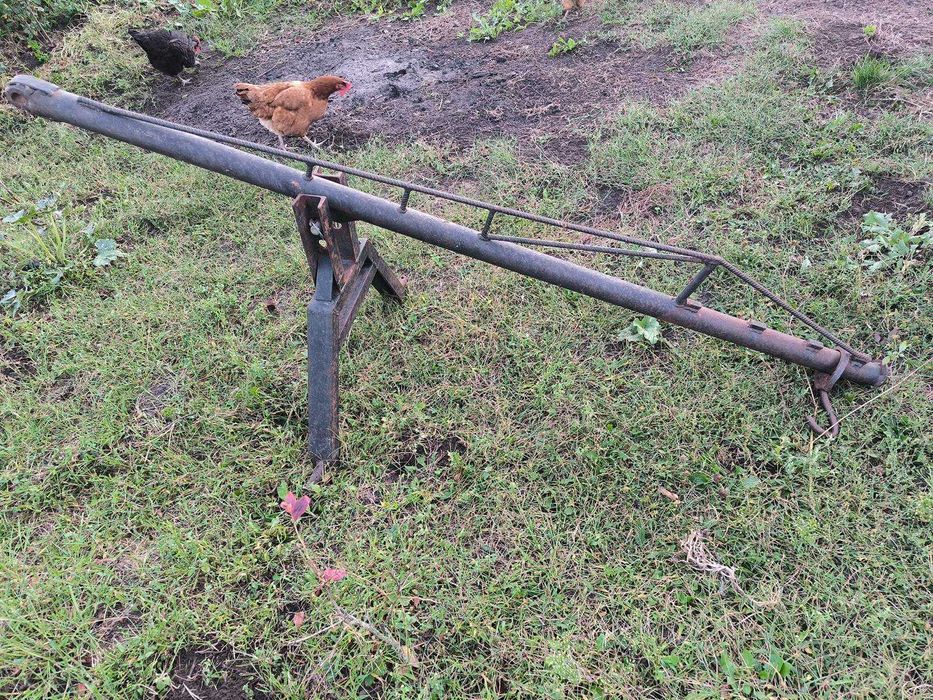 Ładowacz podnośnik z hakiem do lasu