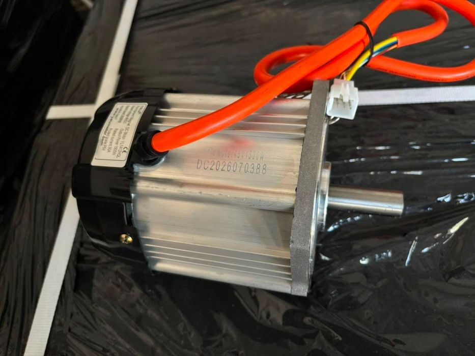 Електродвигун безщітковий Yalu YL1412HQL 48V 1500W