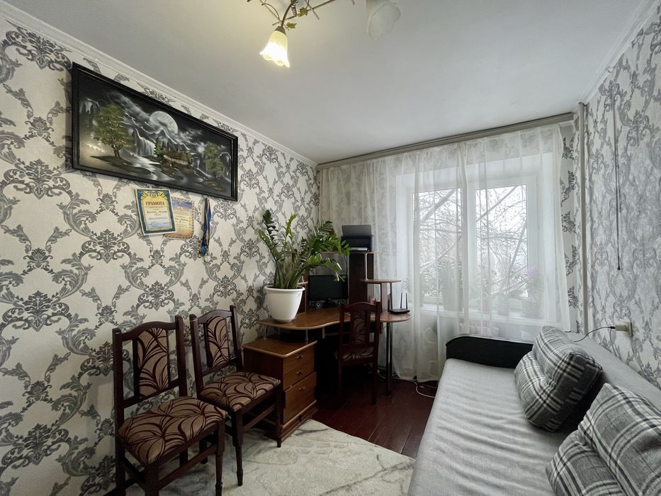 Продаж 2 кім вул Блажкевич