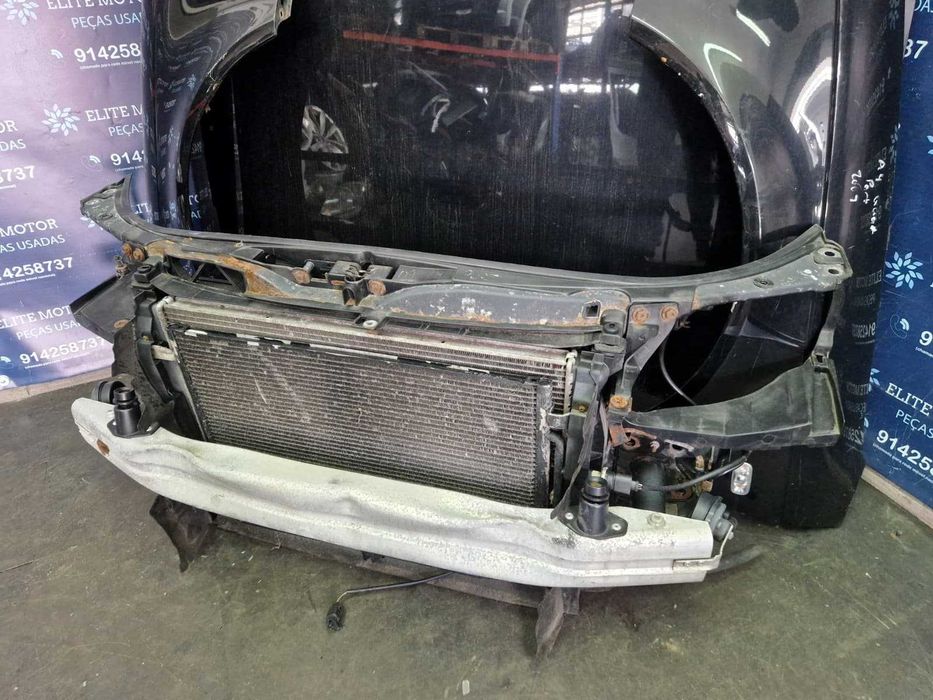 Frente completa usada AUDI A4 B7 S-LINE capot parachoques oticas guardalamas radiador SLINE