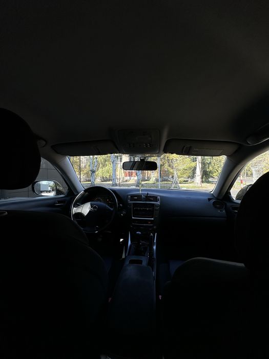 Lexus IS220d 2.2 дизель