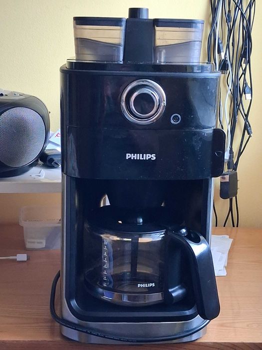 expres przelewowy Philips z młynkiem